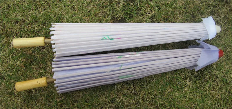 1pcs Chinese art umbrella bamboo frame silk parasol for wedding birthday party bride bridemaid hand-painted flower design